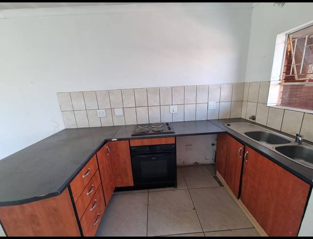 2 BEDROOM APARTMENT FOR SALE IN FLORIDA